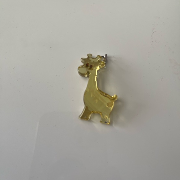 Swarovski yellow giraffe crystal preowned comes W a leather strap - Picture 6 of 7